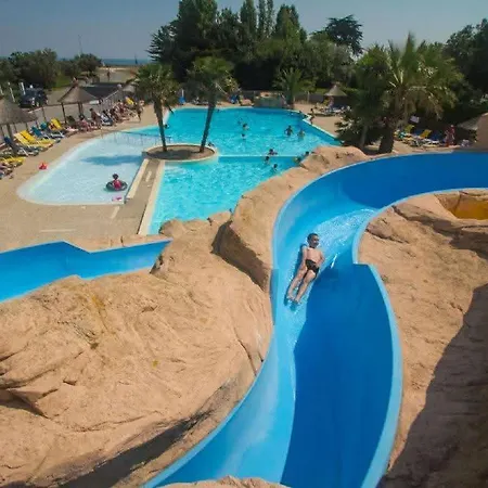 Cap Soleil 4 étoiles à L'ile D'oléron à 150m De La Campeggio *